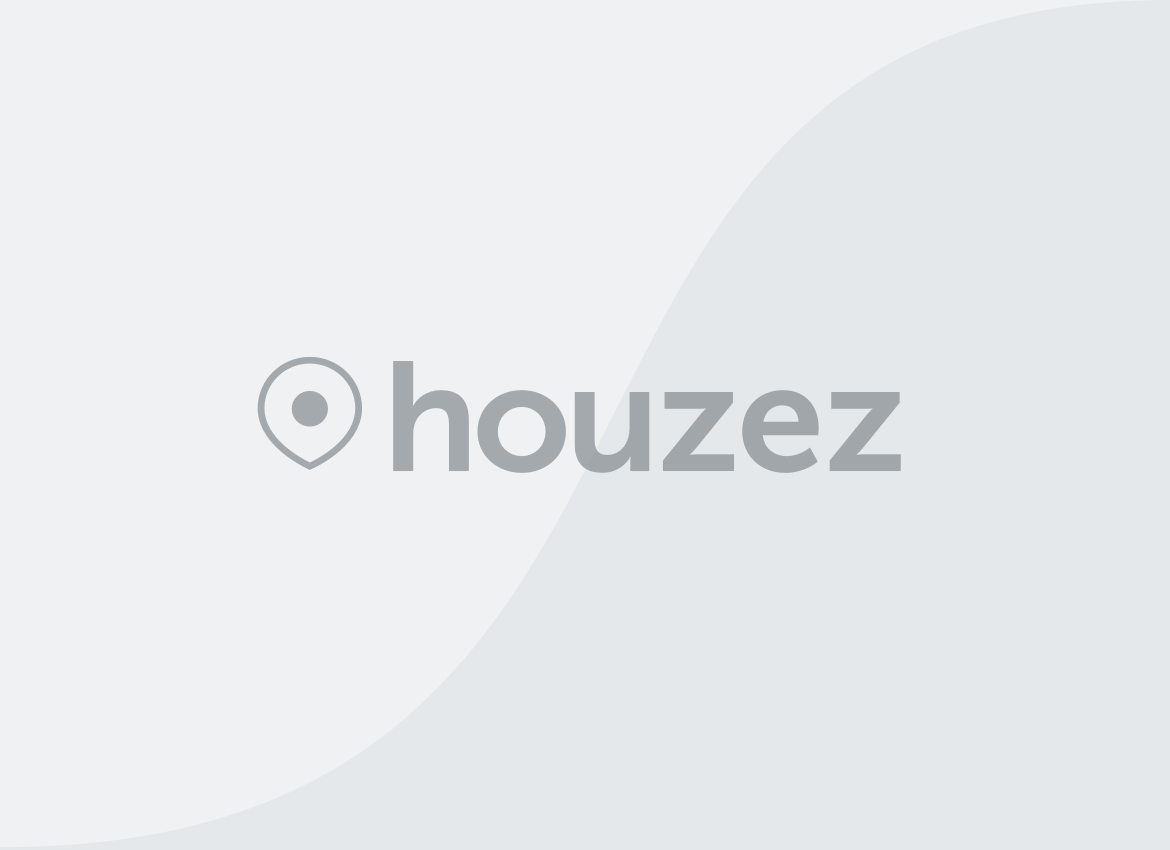 Sehr schöne 4 Zimmer Wohnung mit Garten